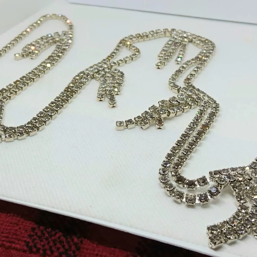 Vintage Very Long Drape Stunning Rare Statement Silver Rhinestone Necklace - Picture 5 of 15